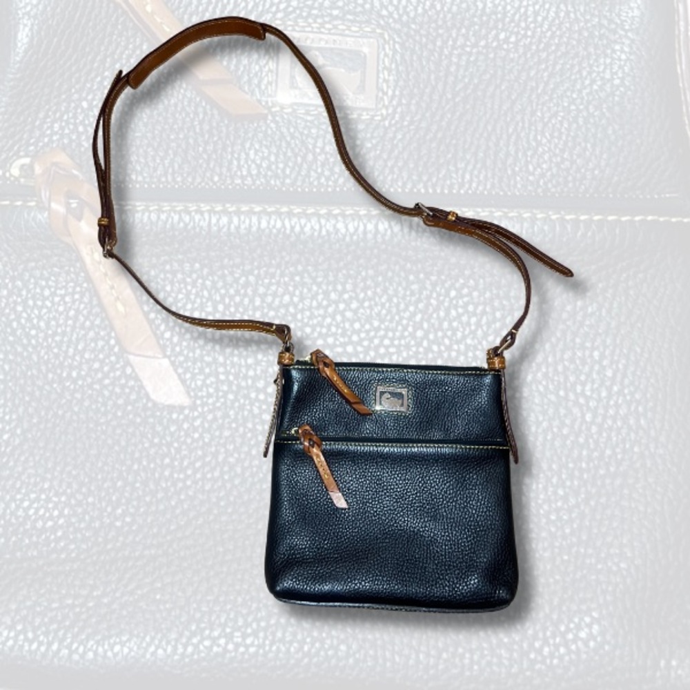 Dooney & Bourke Small Pebble Leather
Crossbody